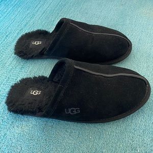 Ugh slippers size 9